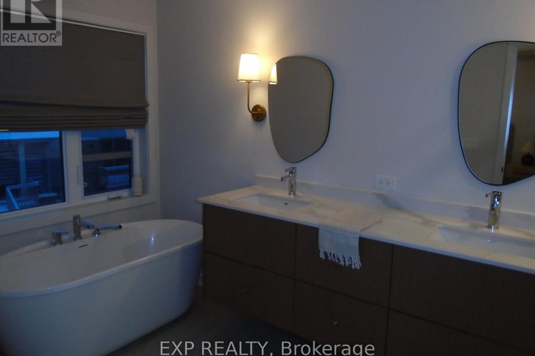 29220949/687-honeydew-street/riverside-southgloucester-glen/ottawa/ontario/K1X0K5_2