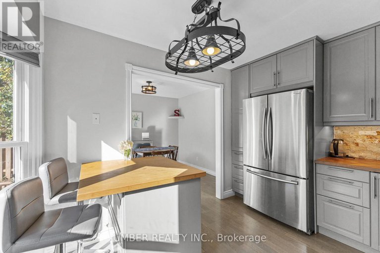 28981486/1130-st-emmanuel-terrace/convent-glen-north/ottawa/ontario/K1C2J7_16