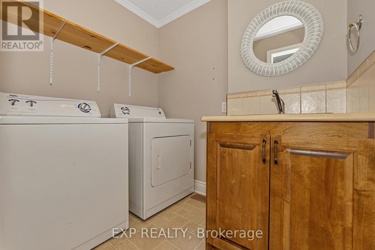 29132948/60-pioneer-drive/north-grenville-twp-kemptville-south/north-grenville/ontario/K0G1J0_23