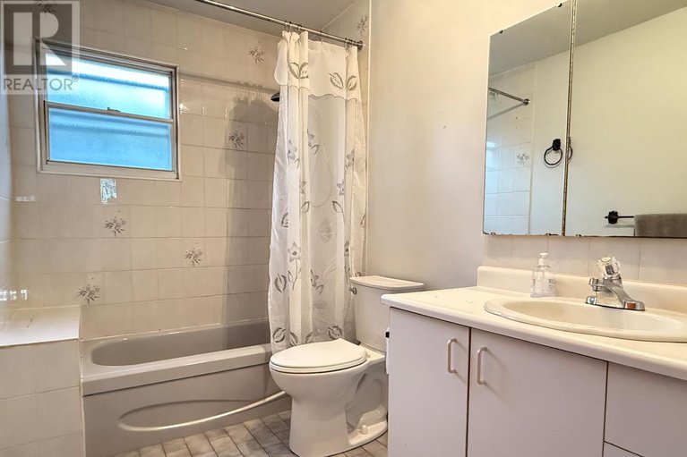 29085138/2527-needham-crescent/brookfield-gardens/ottawa/ontario/K1V6K1_19