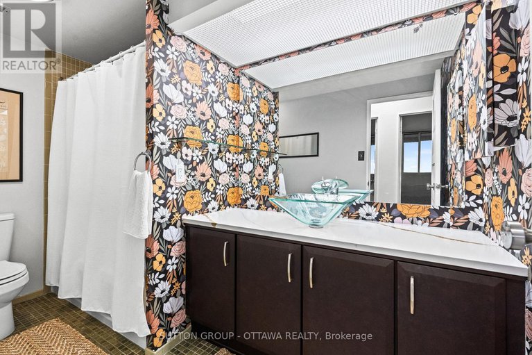 28981309/3360-southgate-road/south-keys/ottawa/ontario/K1V9A6_28