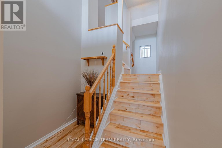 28613595/28-huntview-private/hunt-clubwestern-community/ottawa/ontario/K1V0M5_8