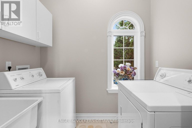 29633496/5-countryside-green/cedar-hillorchard-estates/ottawa/ontario/K2R1B5_30