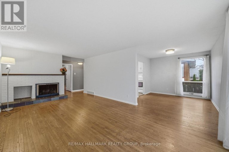 29612931/69-woodmount-crescent/borden-farmstewart-farmcarleton-heightsparkwood-hills/ottawa/ontario/K2E5P9_6