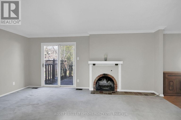 29626461/11-elvaston-avenue/craig-henrywoodvale/ottawa/ontario/K2G3T2_11