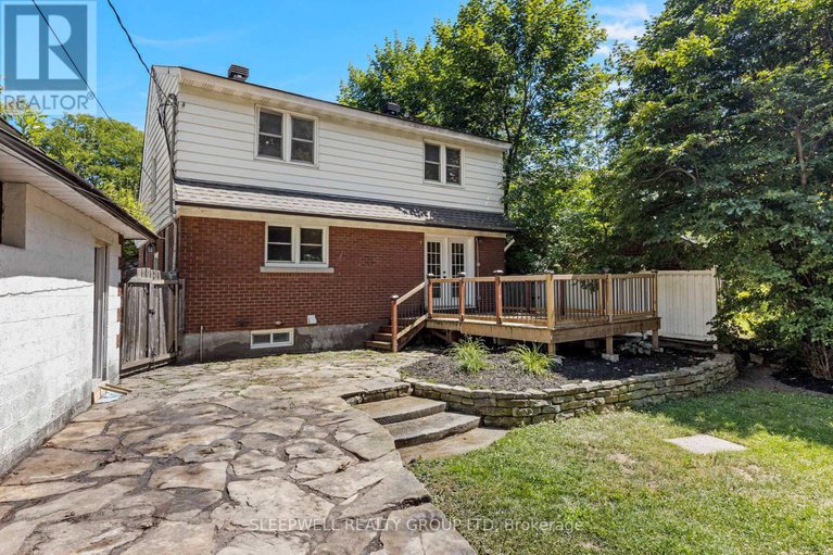 28651207/2209-belair-drive/bel-air-park/ottawa/ontario/K2C0X2_32