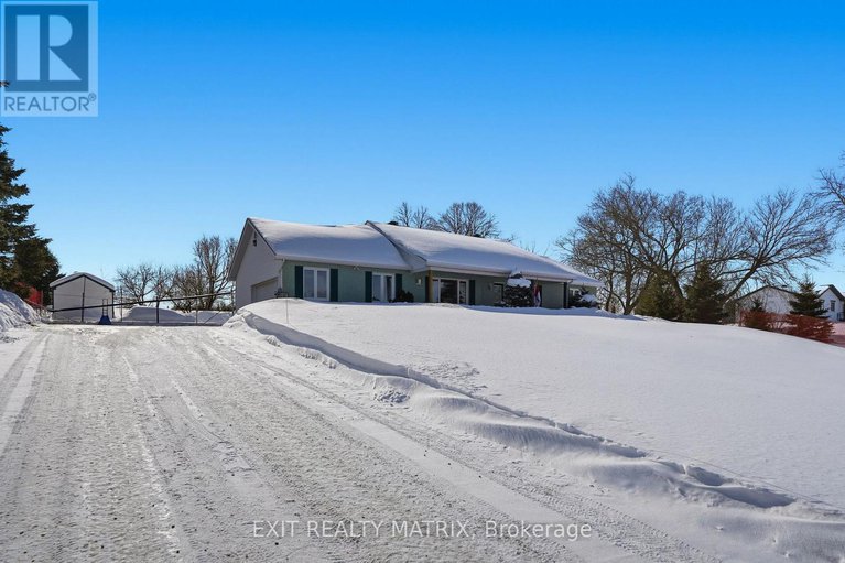 29367617/890-happy-hollow-road/vankleek-hill/champlain/ontario/K0B1R0_2