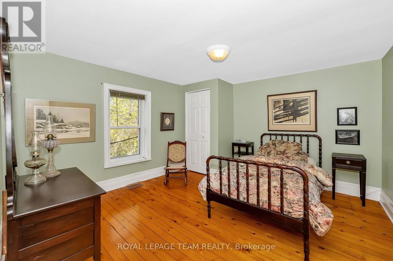 28964776/2307-scrivens-drive/osgoode-twp-north-of-reg-rd-6/ottawa/ontario/K0A2P0_18