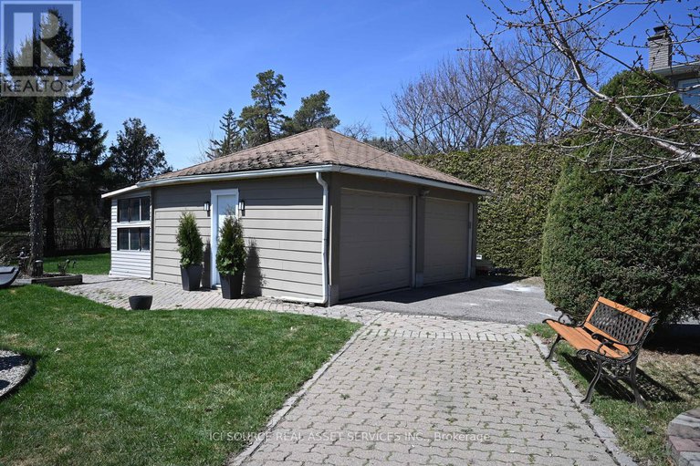 28233385/1534-prince-of-wales-drive/carleton-heights/ottawa/ontario/K2C1P1_20