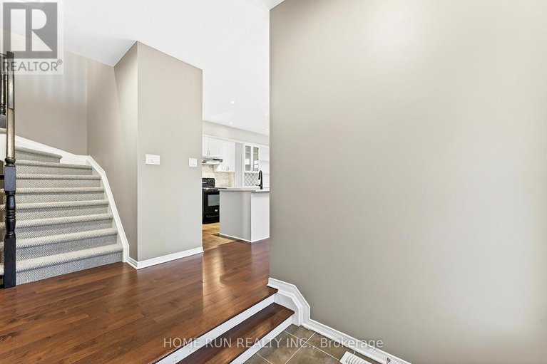 29134013/104-eye-bright-crescent/riverside-southgloucester-glen/ottawa/ontario/K1V2K5_4