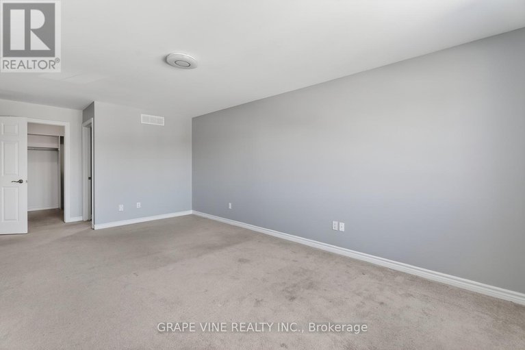 29427195/84-settlement-lane/village-of-russell/russell/ontario/K4R0A4_21