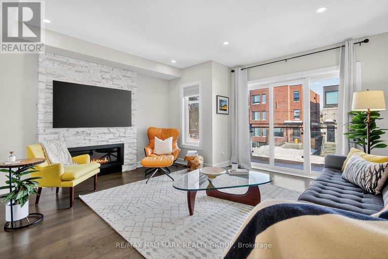 29397820/247b-ferland-street/vanier/ottawa/ontario/K1L7T5_7