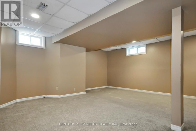 29647828/9-raj-terrace/hunt-club-park/ottawa/ontario/K1G4T4_32