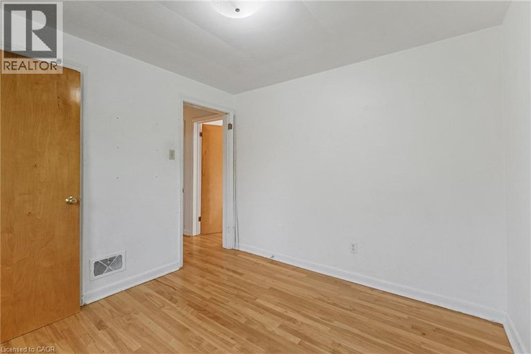 29207786/809-smyth-road/ottawa/ontario/K1G1P2_22