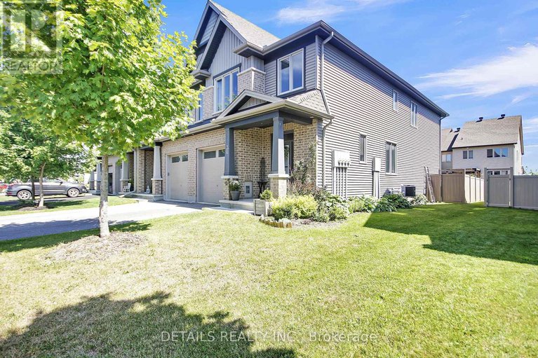 28652468/30-ducanville-street/village-of-russell/russell/ontario/K4R0E8_2