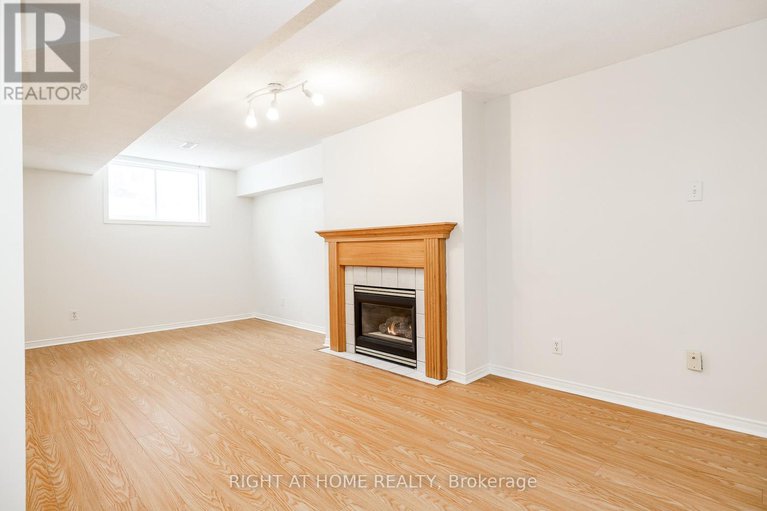 29233158/117-kincardine-drive/glencairnhazeldean/ottawa/ontario/K2V1B1_27