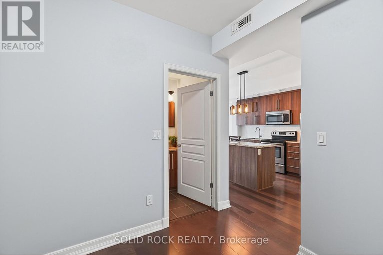 28731325/703-238-besserer-street/sandy-hill/ottawa/ontario/K1N6B1_18