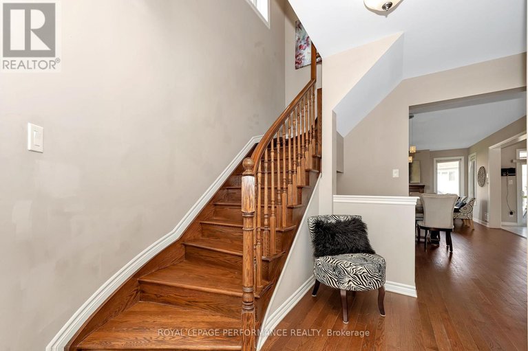 28871185/16-sweetbay-circle/stittsville-north/ottawa/ontario/K2S0W8_5