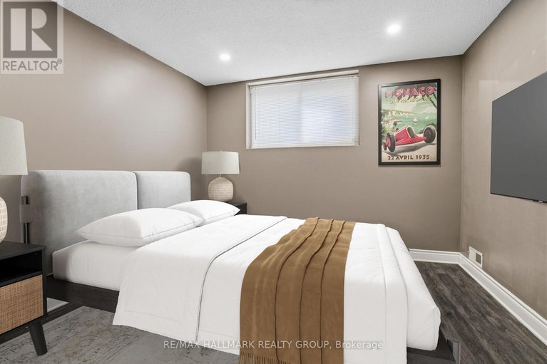 29378693/24-binscarth-crescent/glencairnhazeldean/ottawa/ontario/K2L1S1_26