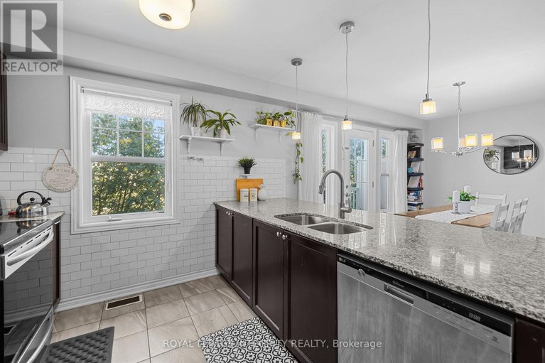 29275909/211-bensinger-way/stittsville-north/ottawa/ontario/K2S0P1_13