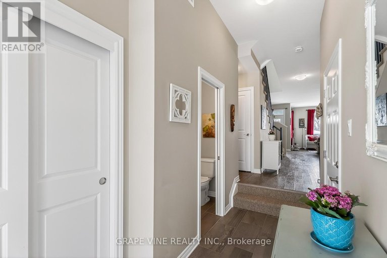 29642085/650-fisher-street/north-grenville-twp-kemptville-south/north-grenville/ontario/K0G1J0_8