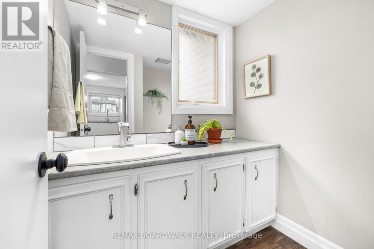 29619479/5-clay-street/almonte/mississippi-mills/ontario/K0A1A0_21