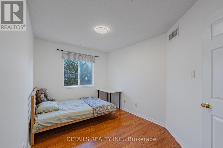 29184001/20-376-wiffen-private/westcliffe-estates/ottawa/ontario/K2H1G4_35