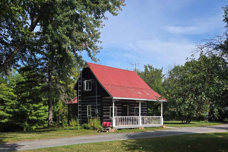 28847636/2828-con10-n/pakenham/mississippi-mills/ontario/K0A2X0_2