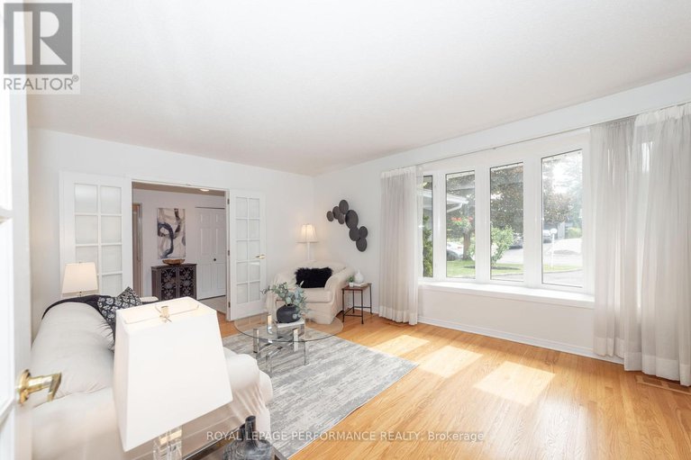 28549709/2091-tawney-road/hawthorne-meadows/ottawa/ontario/K1G1B9_6