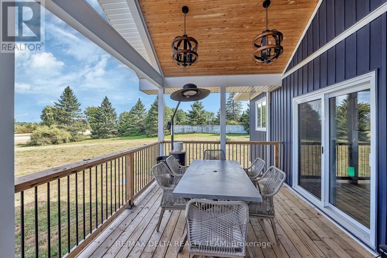 29012962/4645-mcneely-rd-road/sarsfieldbearbrook/ottawa/ontario/K4B1J1_26