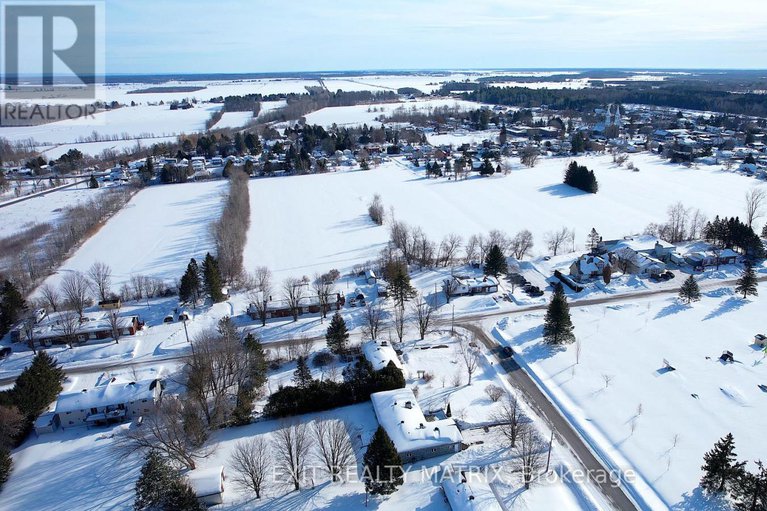 29420429/2127-kingsley-street/clarencerockland-twp/clarence-rockland/ontario/K0A1E0_47