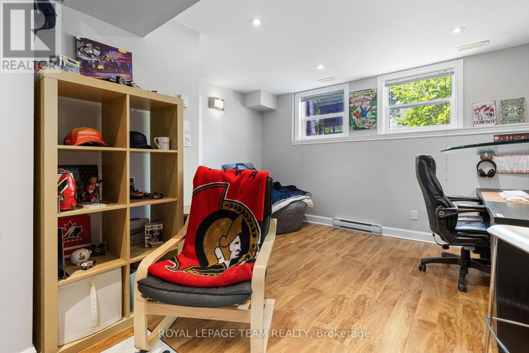 28588731/24-westcliffe-road/westcliffe-estates/ottawa/ontario/K2H7X4_17