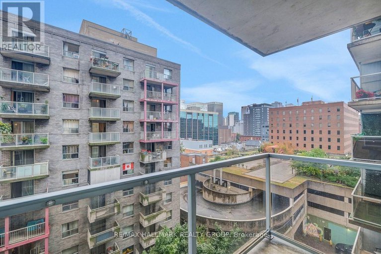 28940171/802-429-somerset-street-w/ottawa-centre/ottawa/ontario/K2P2P5_20