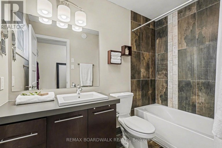 29403238/87-cobblestone-drive/village-of-russell/russell/ontario/K4R0B2_21