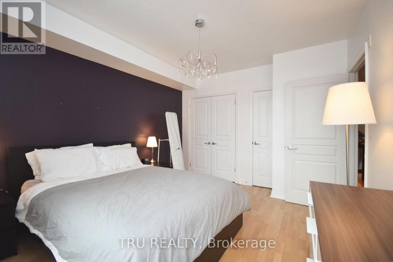 28363716/910-200-besserer-street/sandy-hill/ottawa/ontario/K1N0A7_18