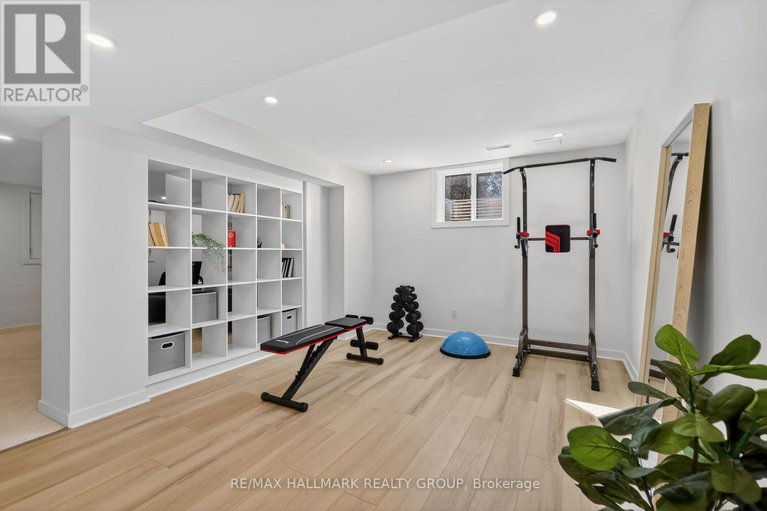 29680684/1934-lenester-avenue/mckellar-heightsglabar-park/ottawa/ontario/K2A1J9_41