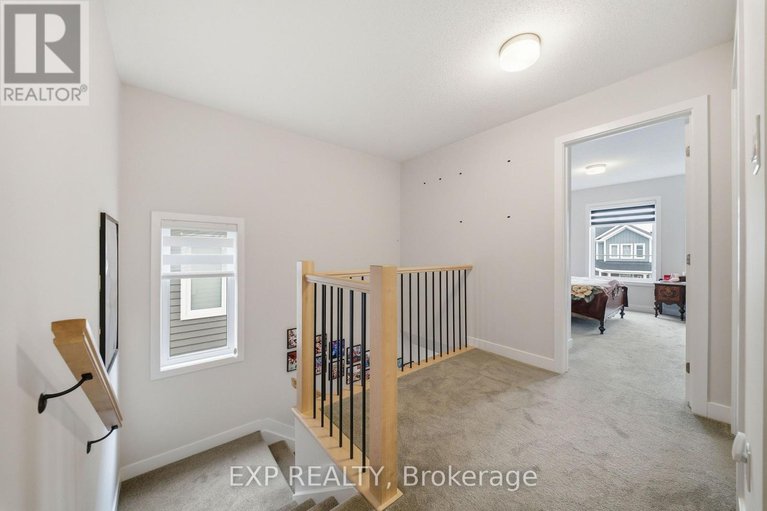 29623350/658-terrier-circle/goulbourn-twp-from-franktown-rdsouth-to-rideau/ottawa/ontario/K0A2Z0_17