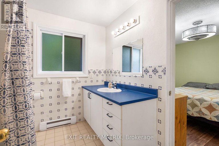 28587958/17-casselman-street/finch/north-stormont/ontario/K0C1K0_12