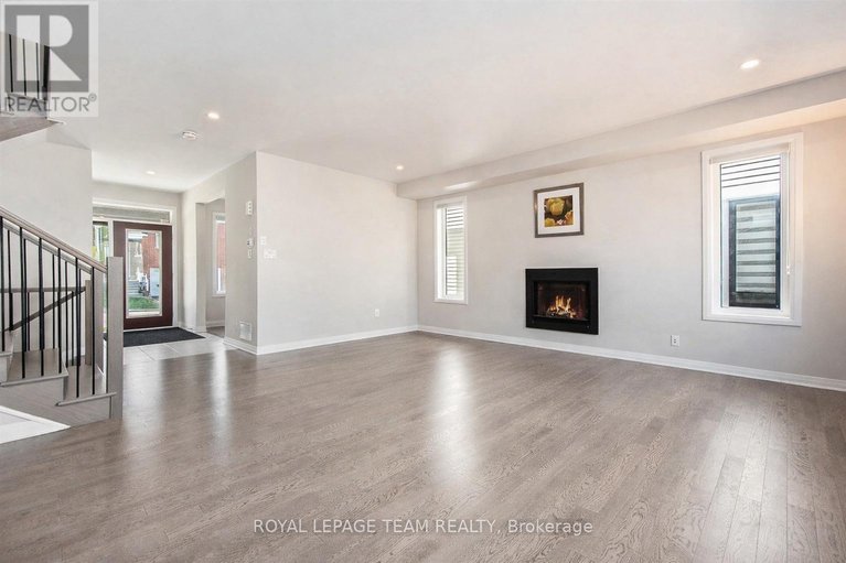 29462511/389-appalachian-circle/half-moon-bay/ottawa/ontario/K2J6X3_11