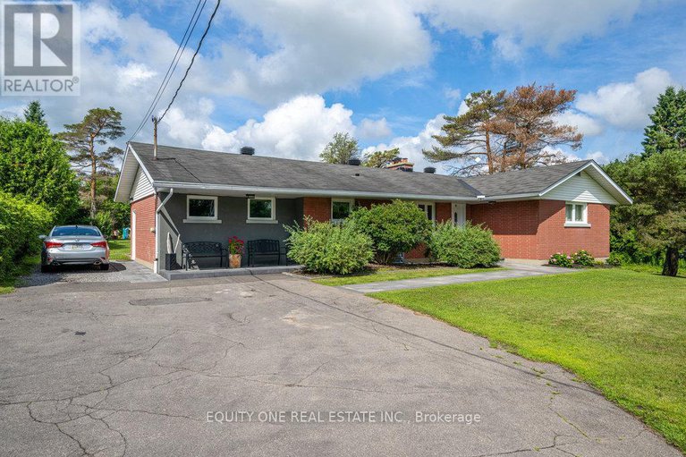 28624777/4624-albion-road/riverside-south/ottawa/ontario/K1X1A5_2