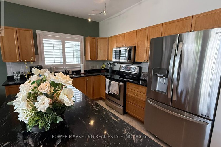 29071252/192-felicity-crescent/mer-bleuebradley-estatesanderson-park/ottawa/ontario/K1W0C2_7