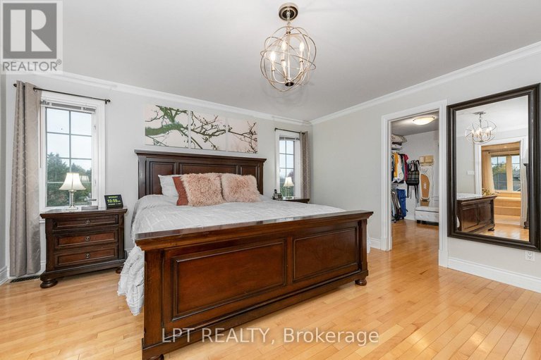 29069882/5440-wadell-court/manotick-village-manotick-estates/ottawa/ontario/K4M1L3_17