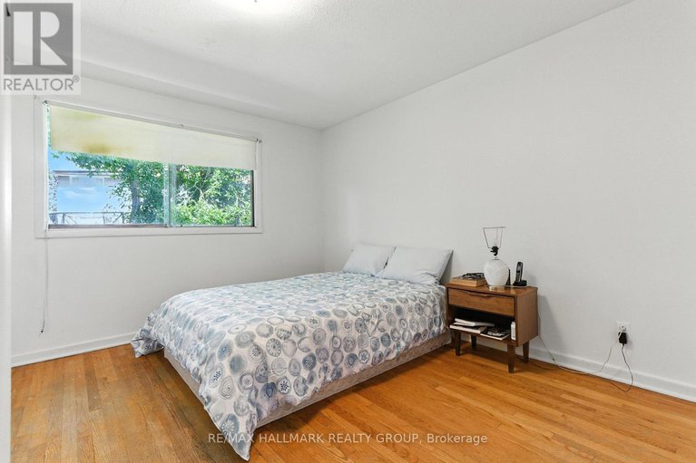 28647826/1127-maitland-avenue/copeland-park/ottawa/ontario/K2C2B8_18