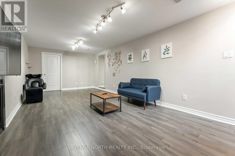 29397621/345-alasken-drive/blossom-parkkemp-parkfindlay-creek/ottawa/ontario/K1T0M4_38