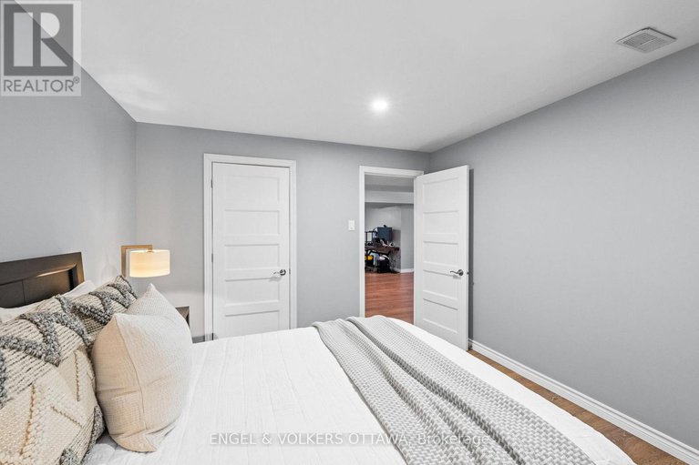 28874016/313-colmar-street/embrun/russell/ontario/K0A1W0_29