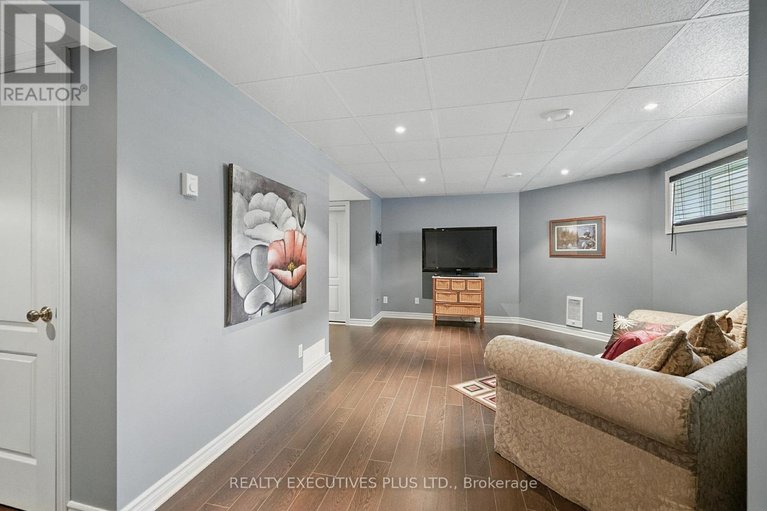 29510605/2709-sylvain-street/town-of-rockland/clarence-rockland/ontario/K4K1S6_29