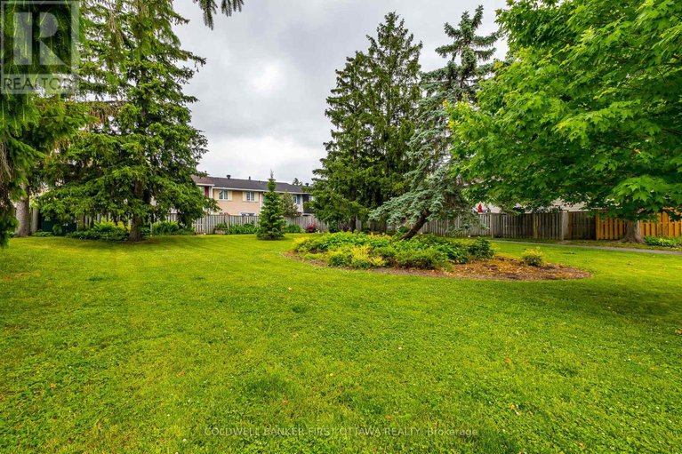 28497718/55-345-kintyre-private/carleton-square/ottawa/ontario/K2C3M6_35