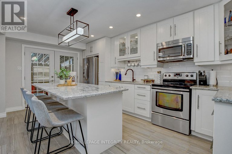 29428568/3-palomino-drive/bridlewood/ottawa/ontario/K2M1L9_14