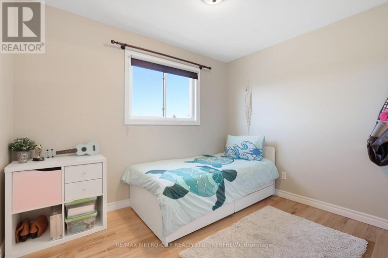 29007951/2431-eady-road/horton-twp/horton/ontario/K7V3Z6_24