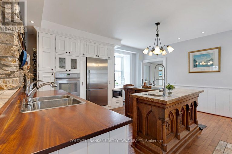 28148483/28-south-street/drummondnorth-elmsley-north-elmsley-twp/drummondnorth-elmsley/ontario/K7H2G1_15